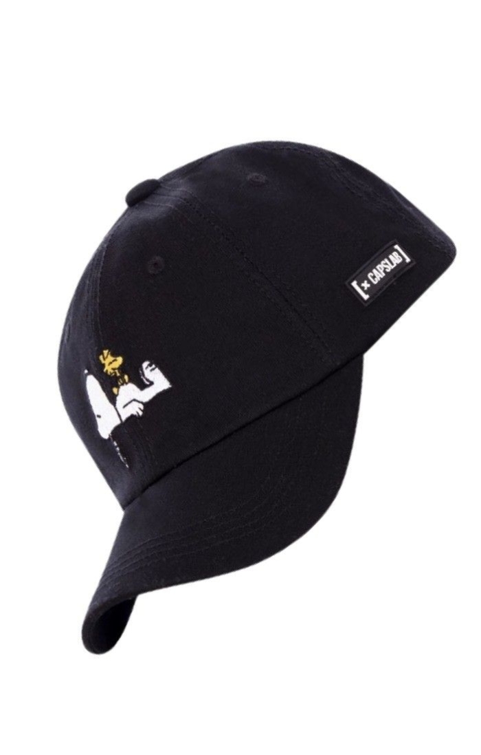 Gorra Capslab Peanuts Snoopi Negro