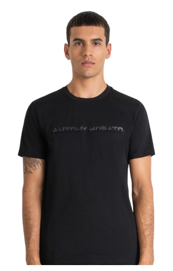 Camiseta Antony Morato Negra Slim Fit con Logo Relieve