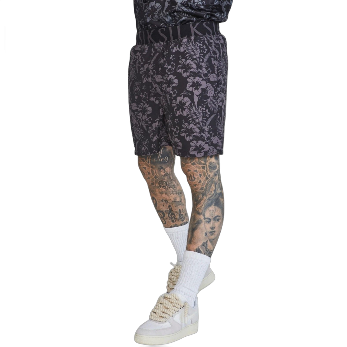 Pantalón Corto SikSilk Floreado Cintura Elastica Negro