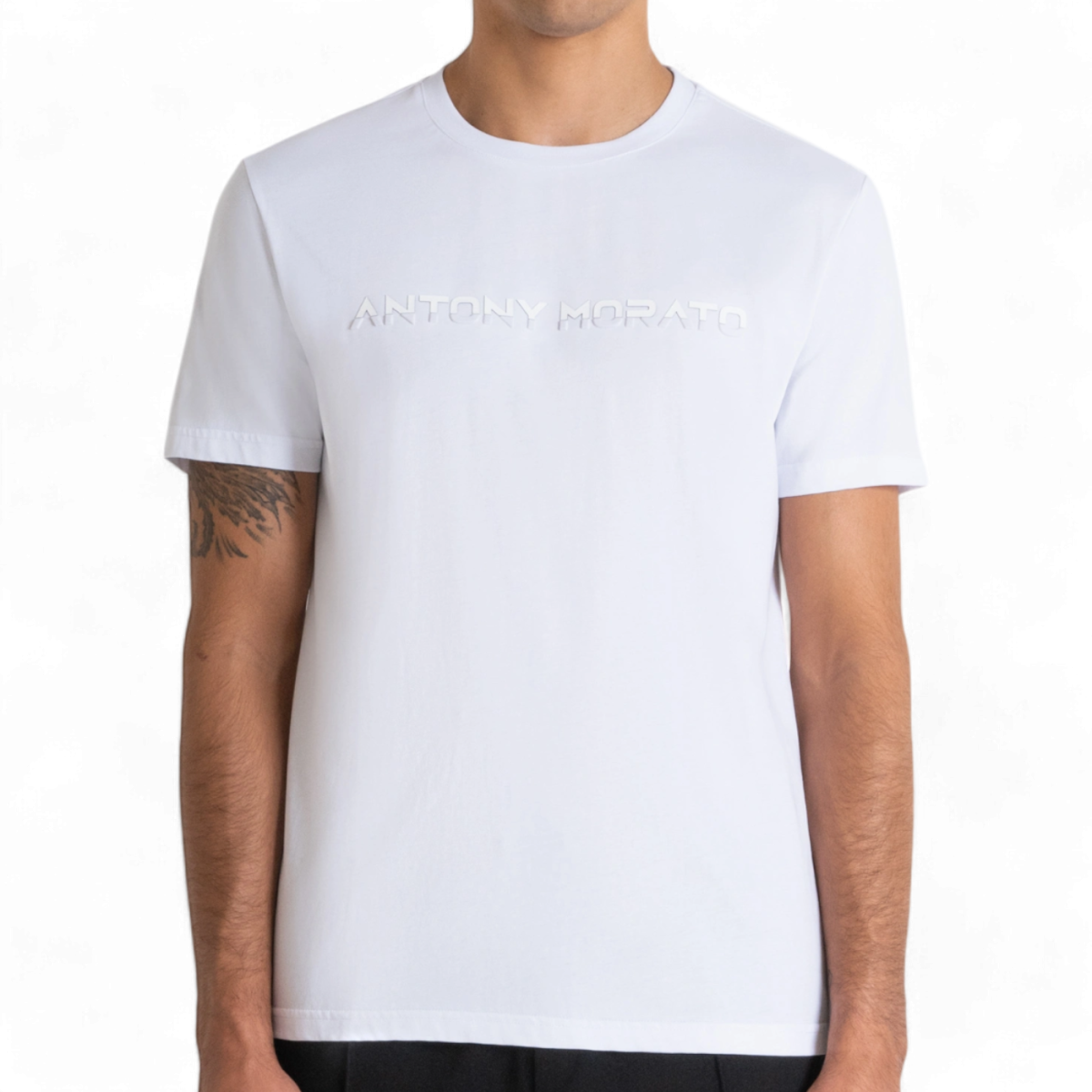 Camiseta Antony Morato Blanca Slim Fit con Logo Relieve