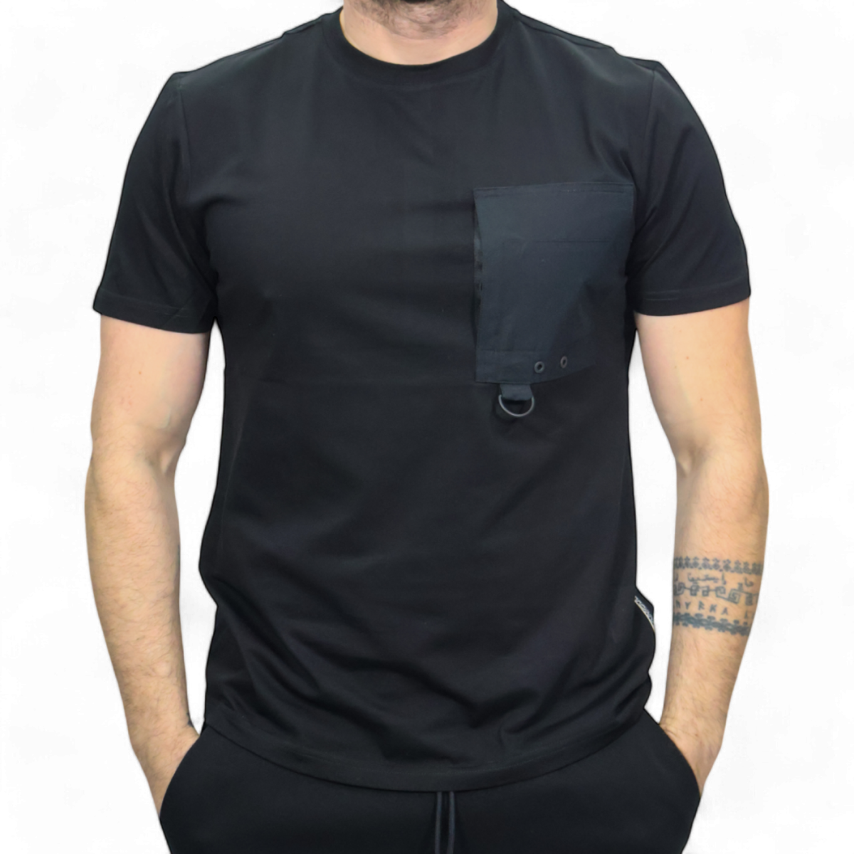 Camiseta Antony Morato Bolsillo Contraste Negro