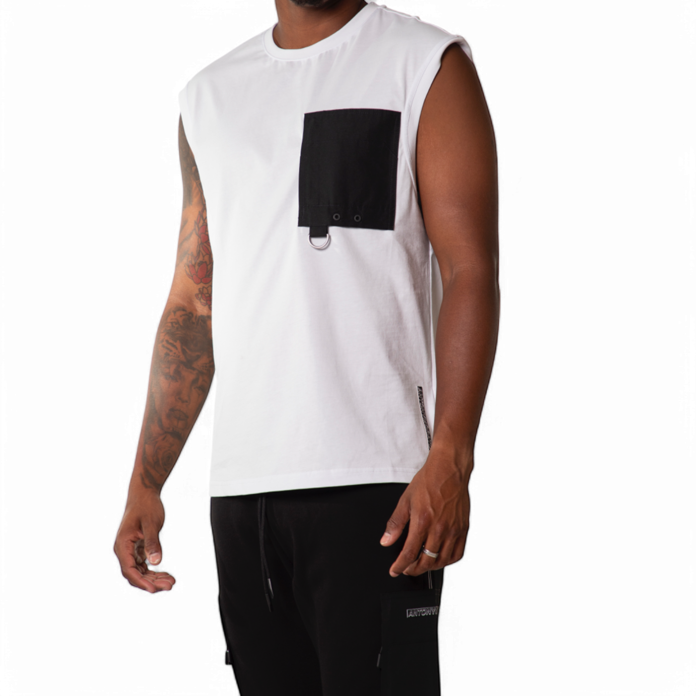 Camiseta Antony Morato Sin Mangas Bolsillo Contraste Blanco Antony Morato | Conjuntos Cortos Hombre  - Estilo urbano premium Camiseta Antony Morato Sin Mangas Bolsillo Contraste Blanco Antony Morato | Conjuntos Cortos Hombre  - Estilo urbano premium