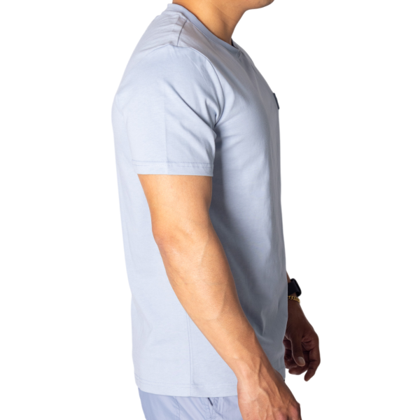 Camiseta Antony Morato Azul Sky Algodon con Logo Metalico Azul Antony Morato | Camisetas  - Estilo urbano premium