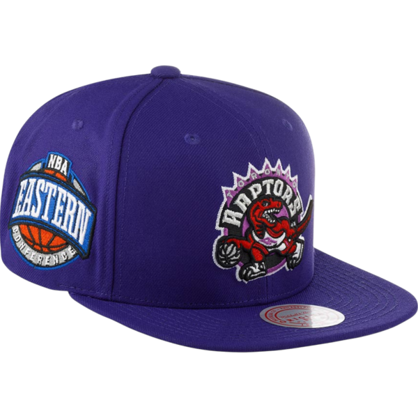 Gorra Mitchell & Ness Raptor Conference Morado