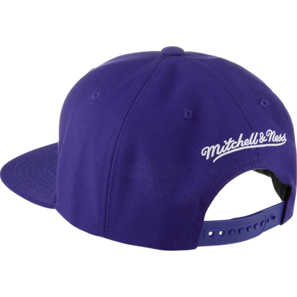 Gorra Mitchell & Ness Raptor Conference Morado