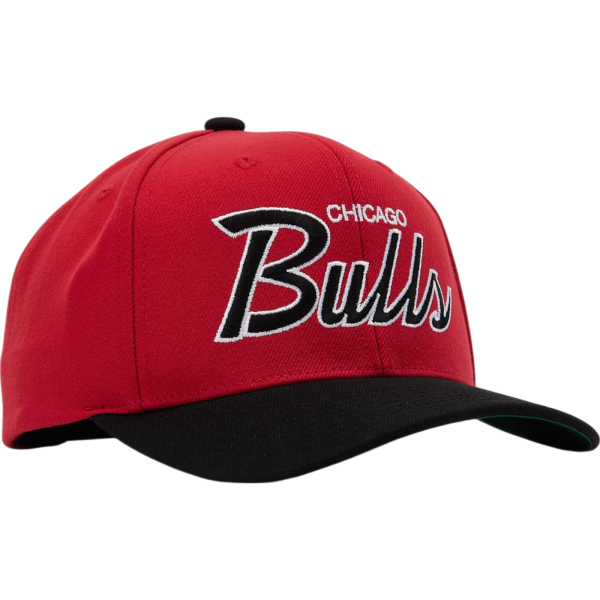 Gorra Mitchell & Ness Chicago Bulls Script Rojo