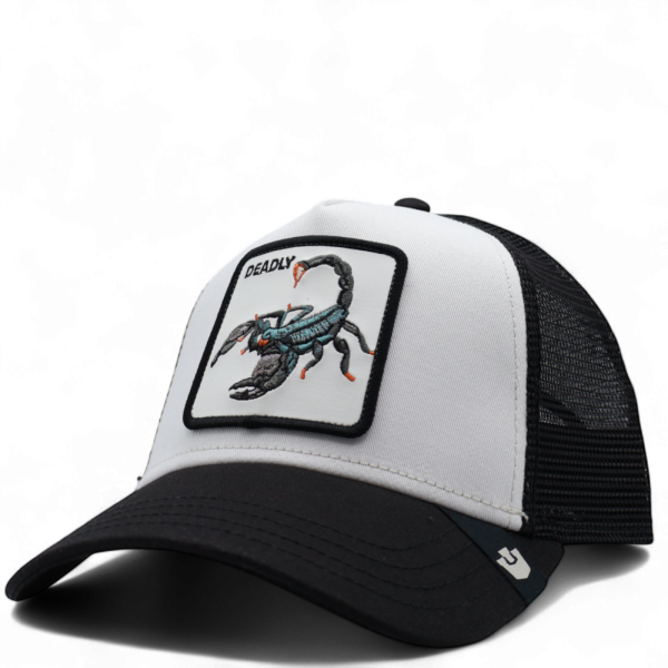 Gorra Goorin Bros Escorpión Deadly Negra y Blanca