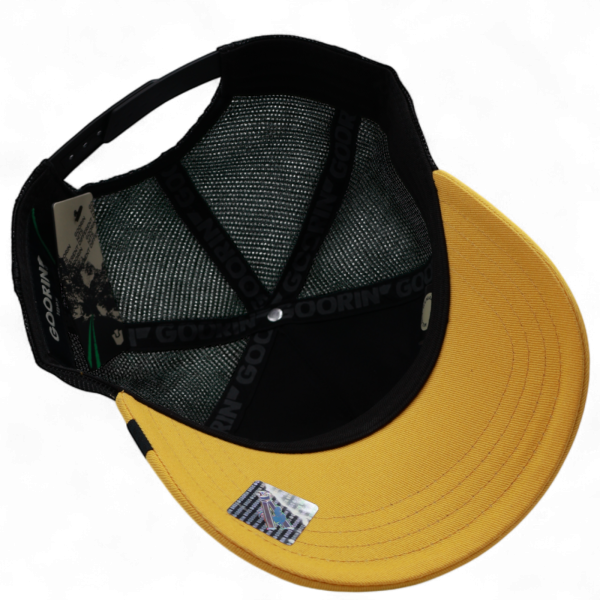 Gorra Goorin Bros Escorpión Deadly Negra y Amarillo