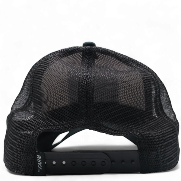 Gorra Goorin Bros Lone Wolf Negro y Blanco