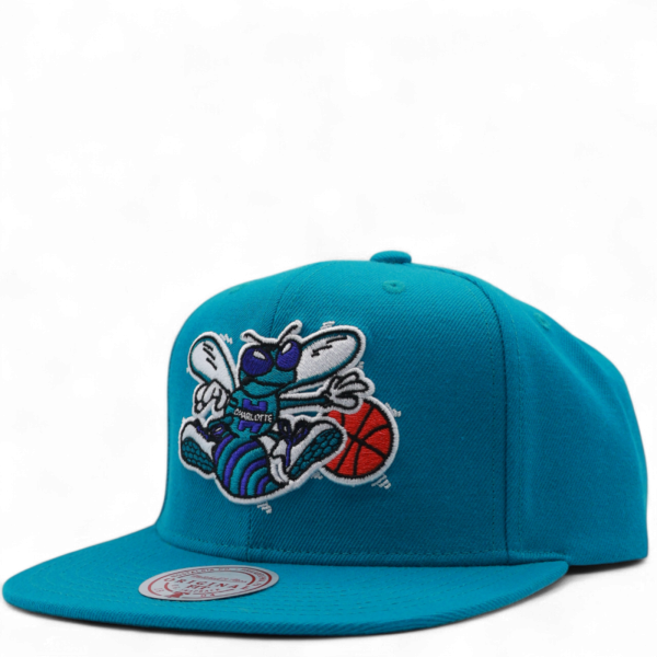 Gorra Mitchell & Ness Satinada Clásica Charlotte Hornets Ver