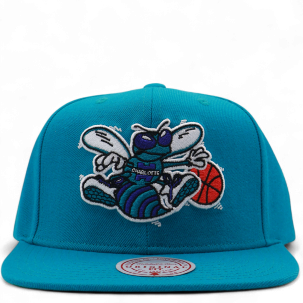 Gorra Mitchell & Ness Satinada Clásica Charlotte Hornets Ver