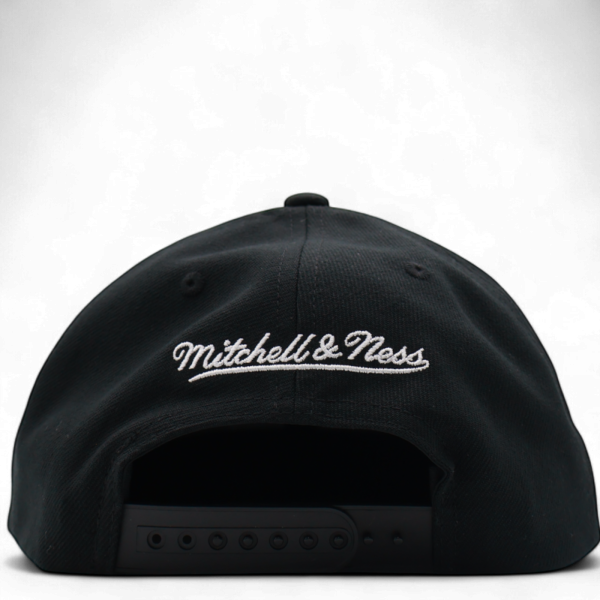 Gorra Mitchell & Ness Vancouver Grizzlies Negro