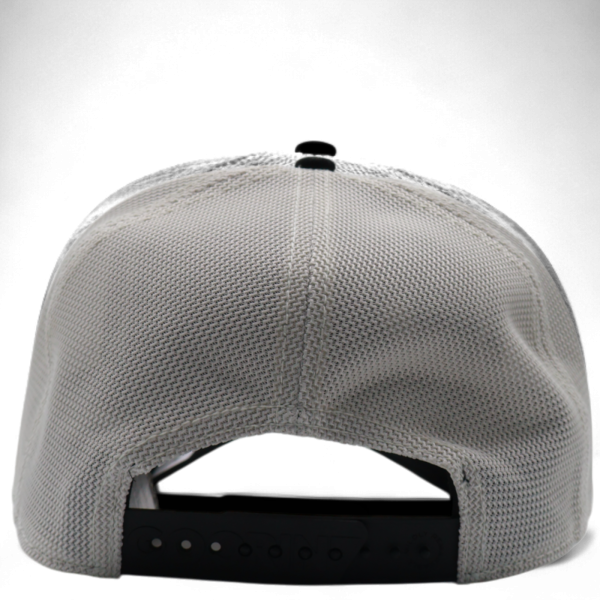 Gorra Goorin Bros Pantera Blanca y Negra Strength
