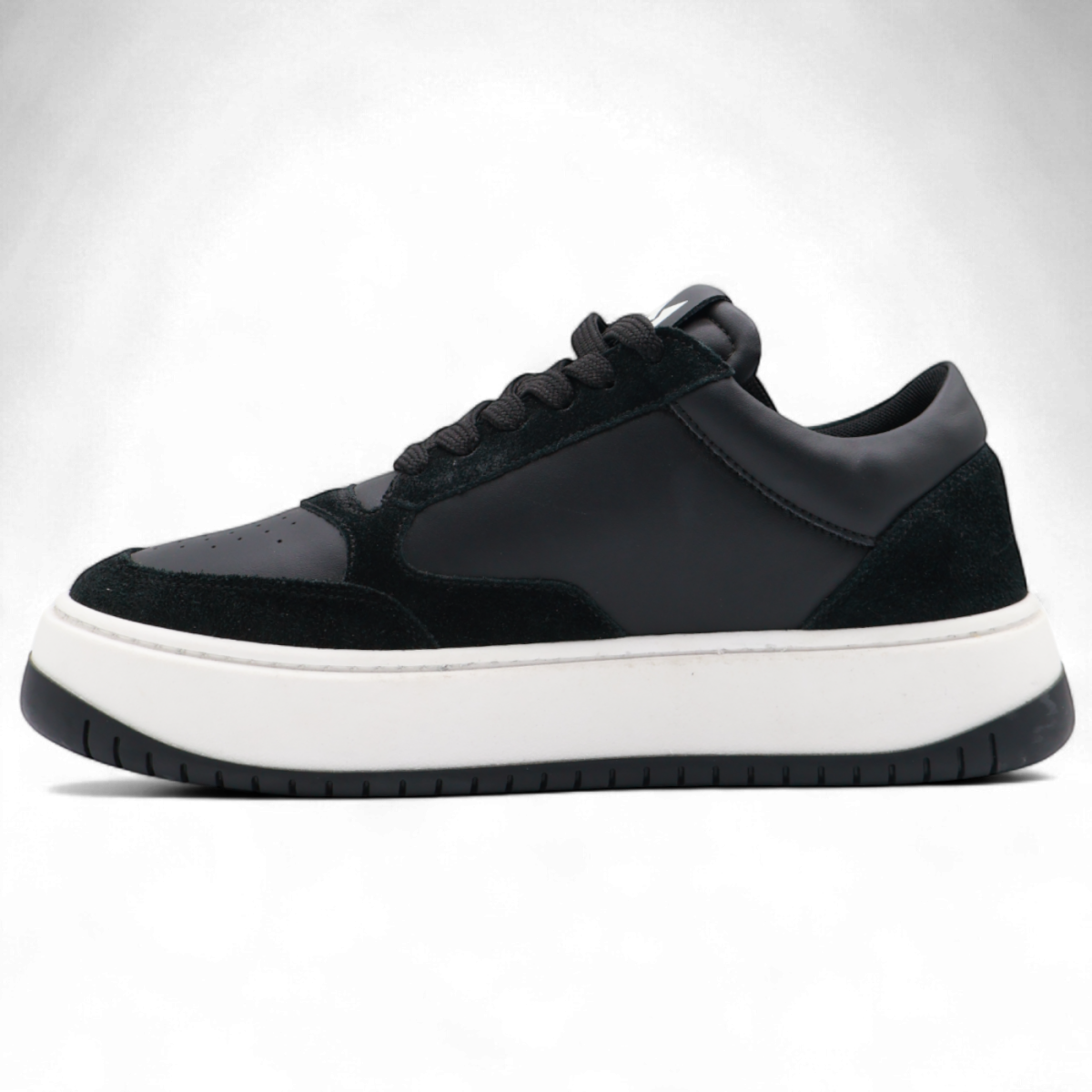 Zapatillas Antony Morato Negra con logo Redondeado 2