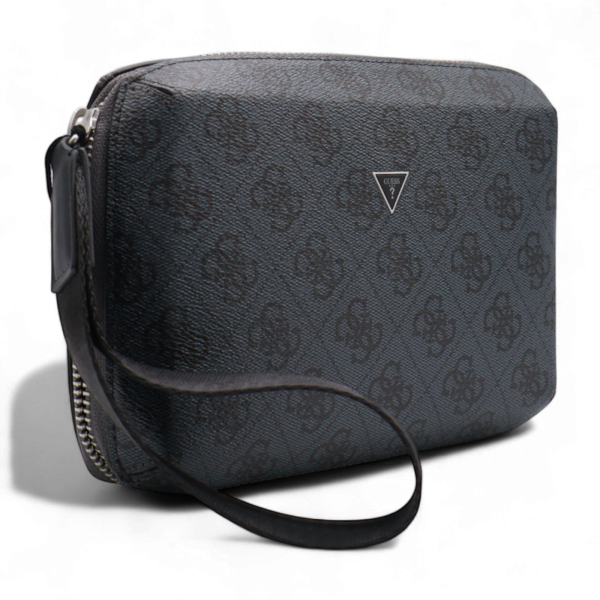 Neceser Guess Moderno con Logo 4G Negro