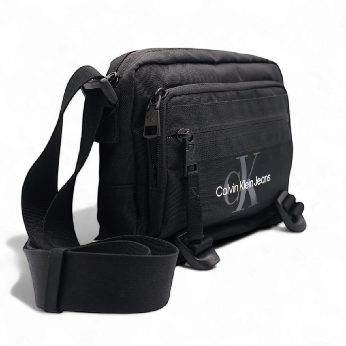 Bandolera Calvin Klein Con Bolsillo delantero y Logo Negro 2