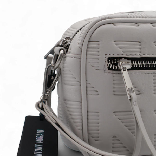 Bolso Antony Morato Piel Sintética Faux Blanco – Elegante y Versátil
