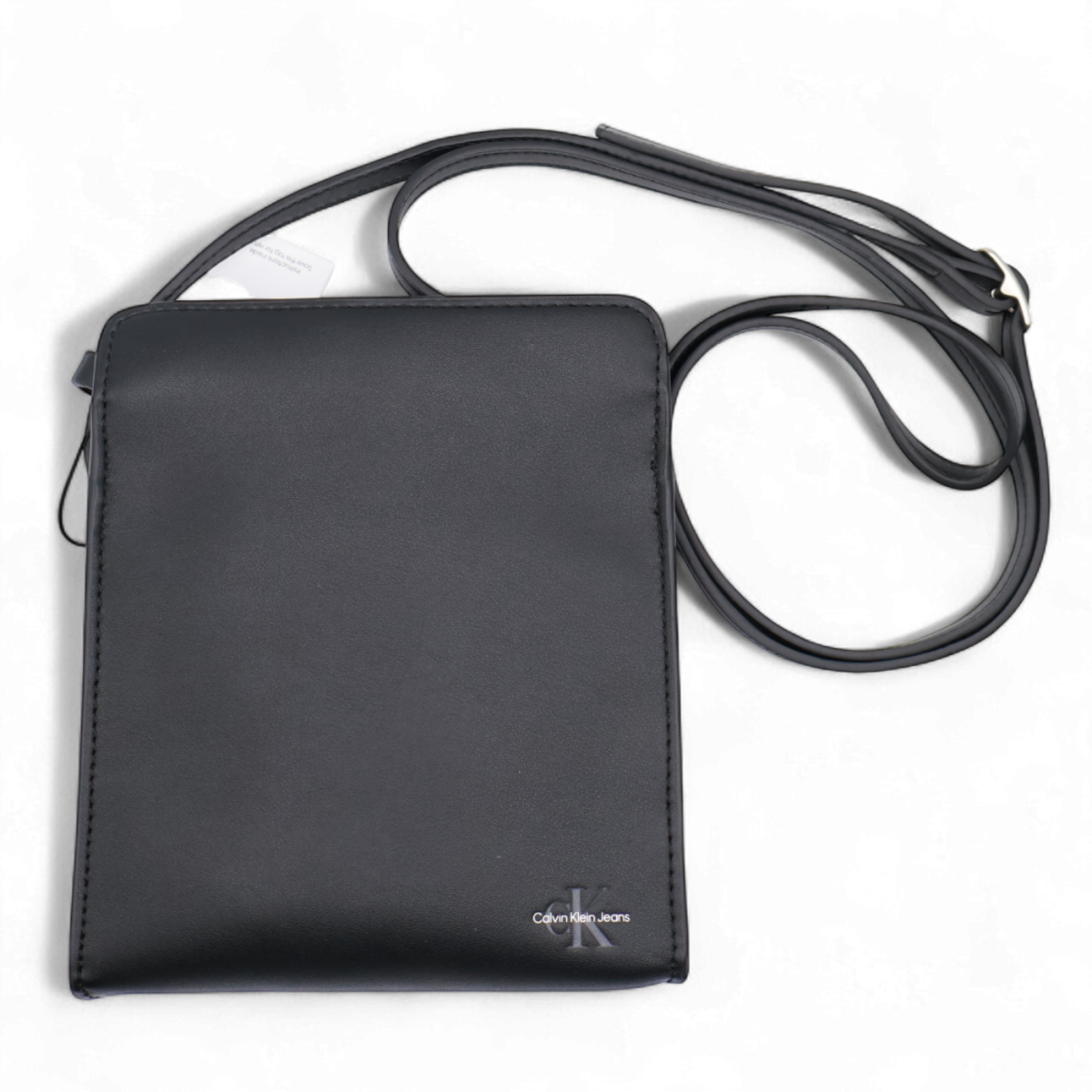 Bandolera Calvin Klein Jeans AOP Basic Negro | Estilo y Funcionalidad