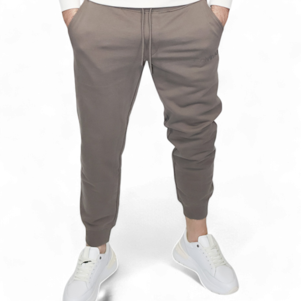 Pantalon Calvin Klein Marron Logo Institutional Calvin Klein | Pantalones  - Estilo urbano premium 2