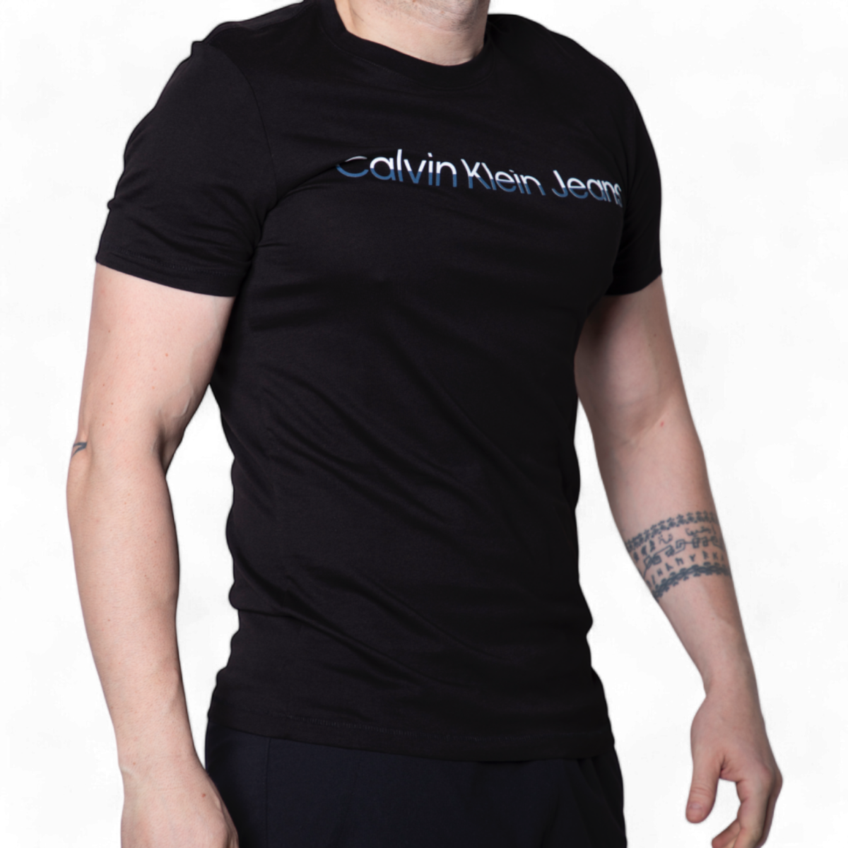 Camiseta Calvin Klein Logo Institutional Negro Calvin Klein | Camisetas  - Estilo urbano premium 2