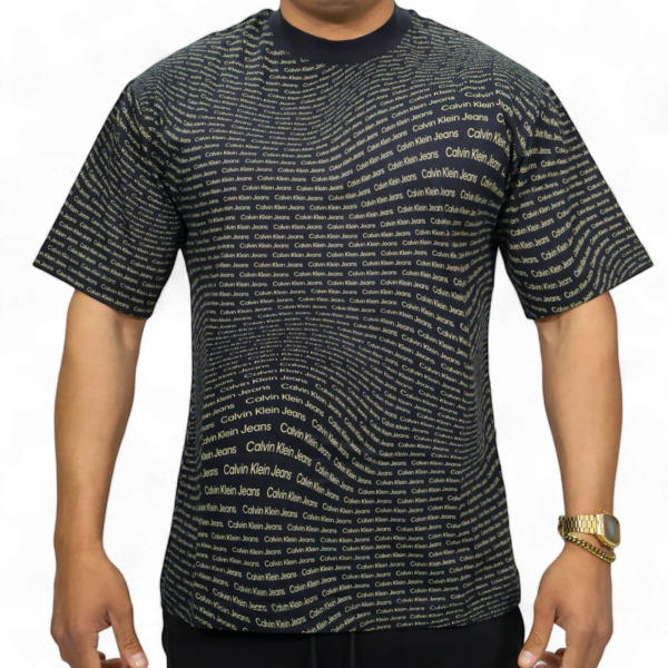 Camiseta Calvin Klein Holgada Multilogo All Over Negro Calvin Klein | Camisetas  - Estilo urbano premium