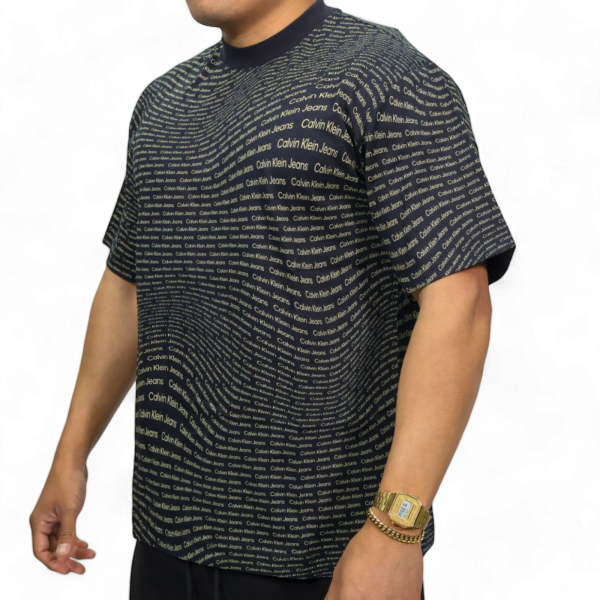 Camiseta Calvin Klein Holgada Multilogo All Over Negro Calvin Klein | Camisetas  - Estilo urbano premium