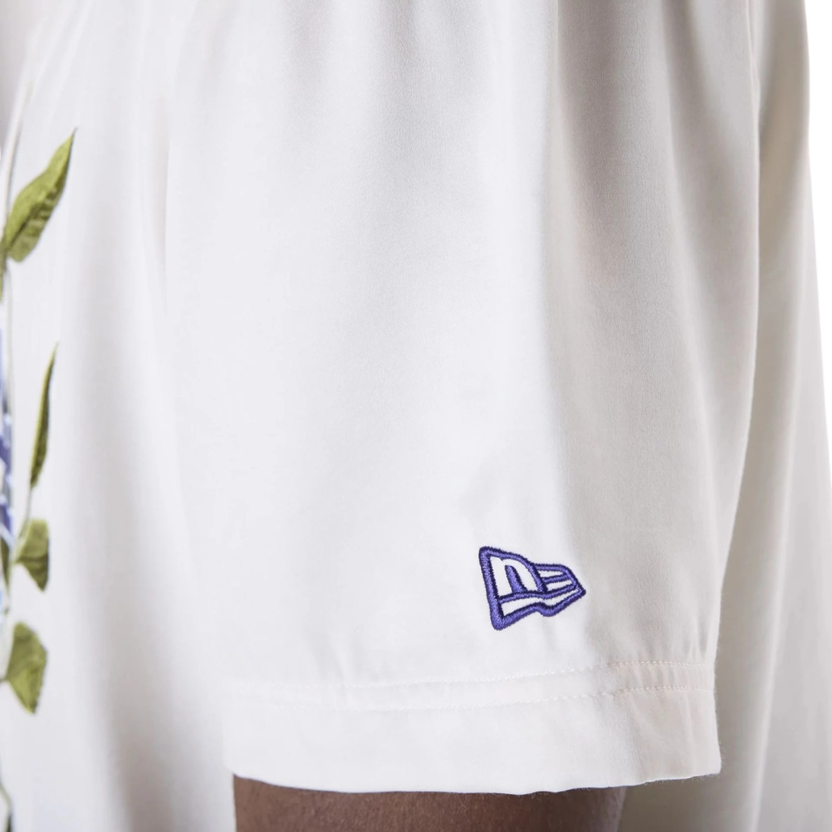 Camisa New Era LA Floral Revere Blanco New Era | Camisas y Polos  - Estilo urbano premium 2